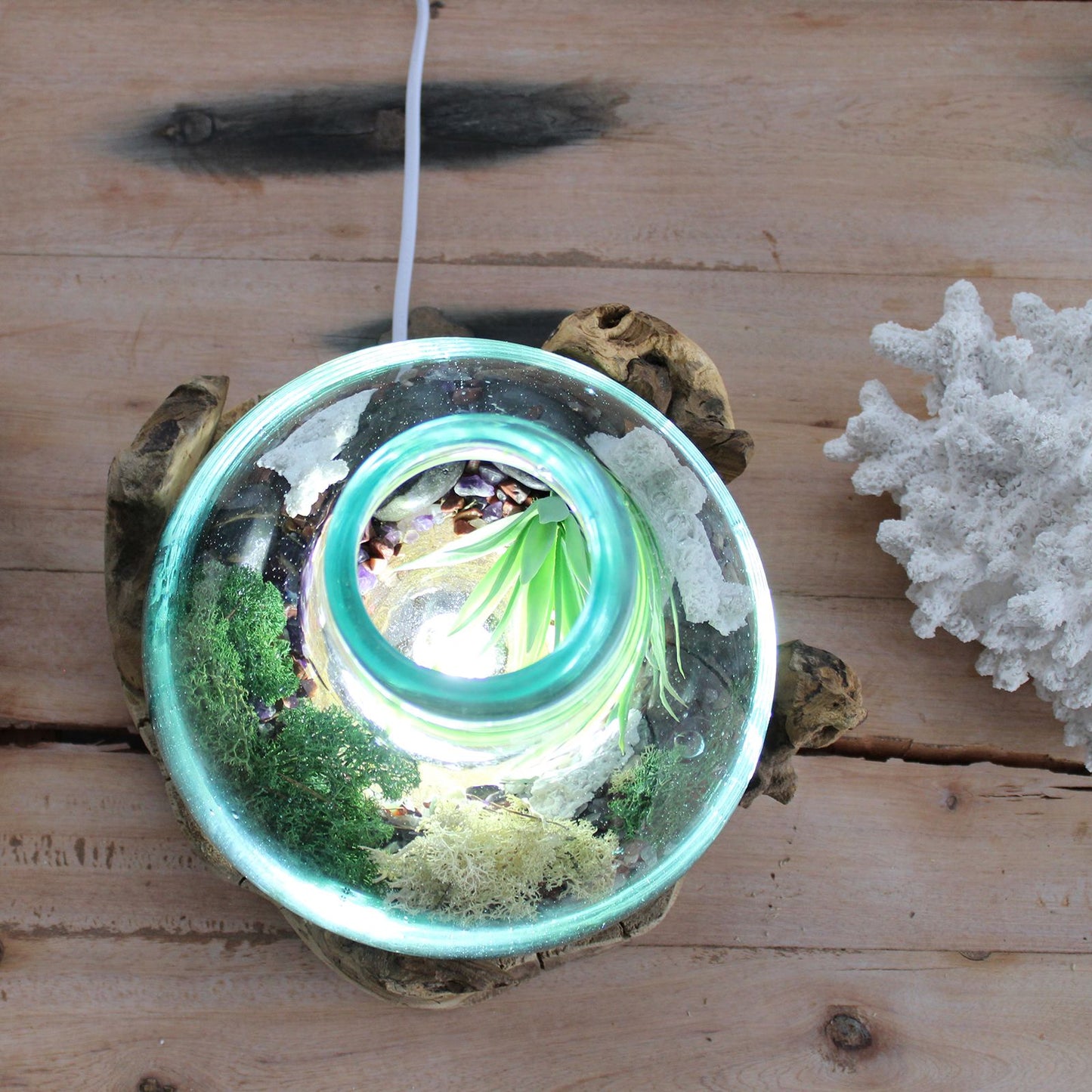 Molten Glass Fish Bowl On Wood Stand – 3.7 L Display Tank