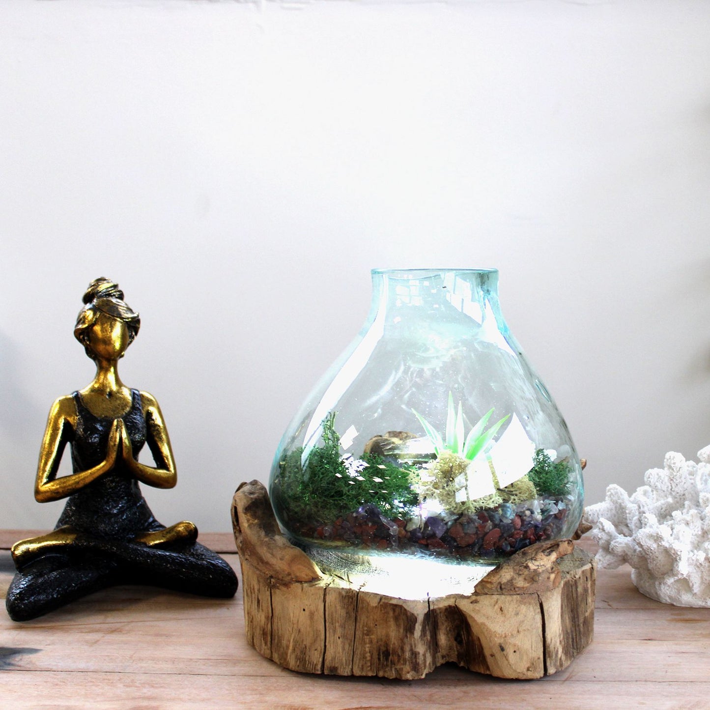 Molten Glass Fish Bowl On Wood Stand – 3.7 L Display Tank